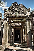 Preah Khan - bas-reliefs of the inner temple